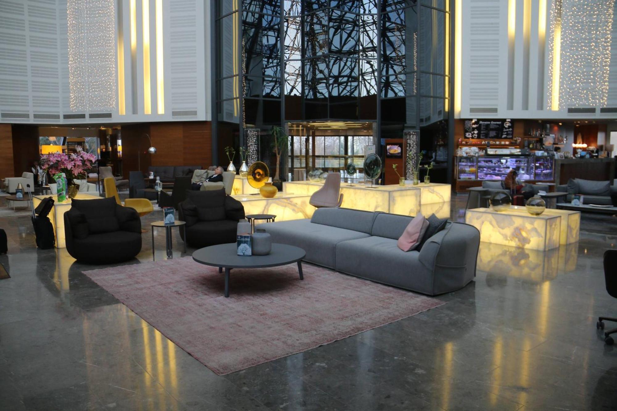 Sheraton Istanbul Atakoy Hotel Kültér fotó The lobby of the hotel